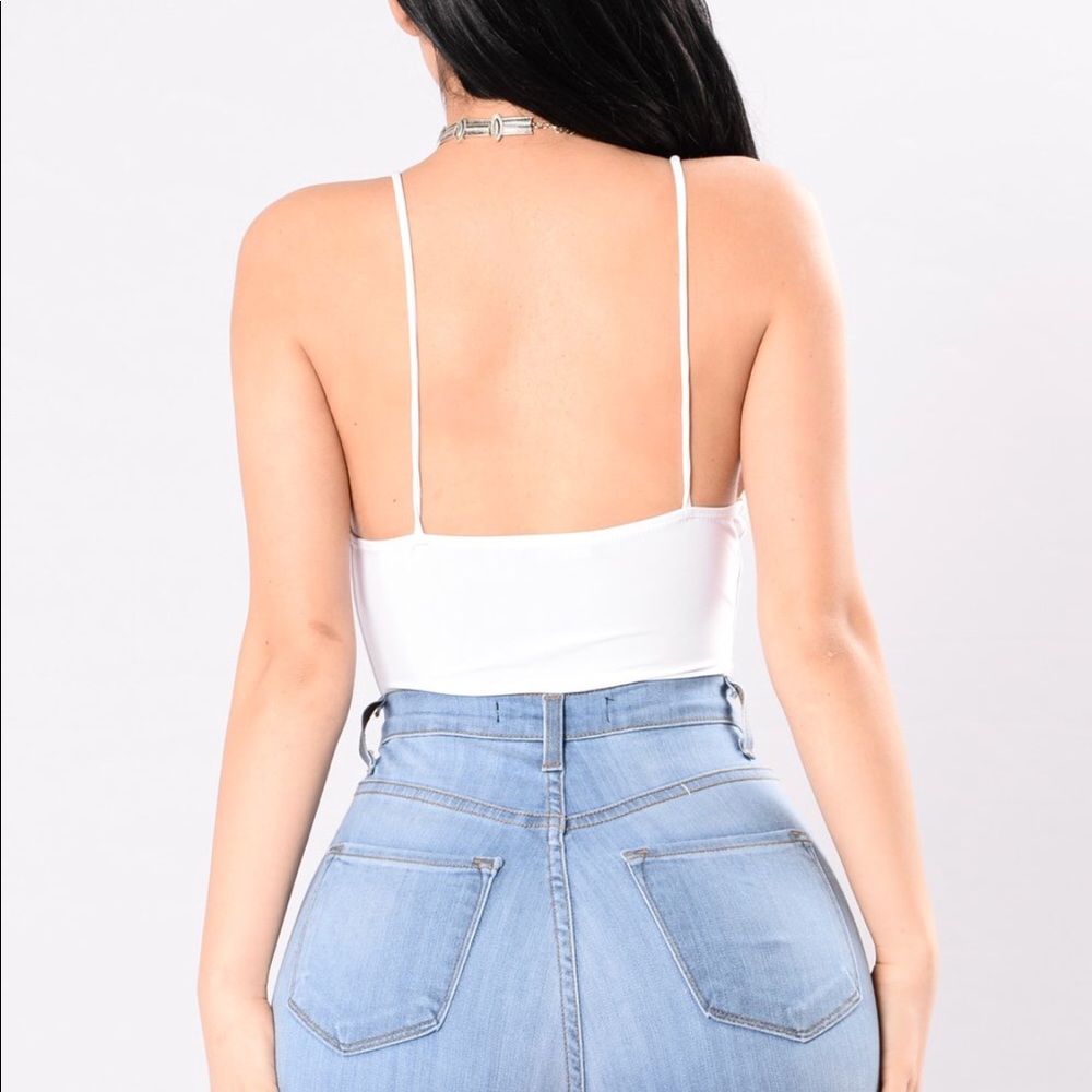 SOLD!! Fashion Nova Sleek and Slay Bodysuit - Picture 4 of 7